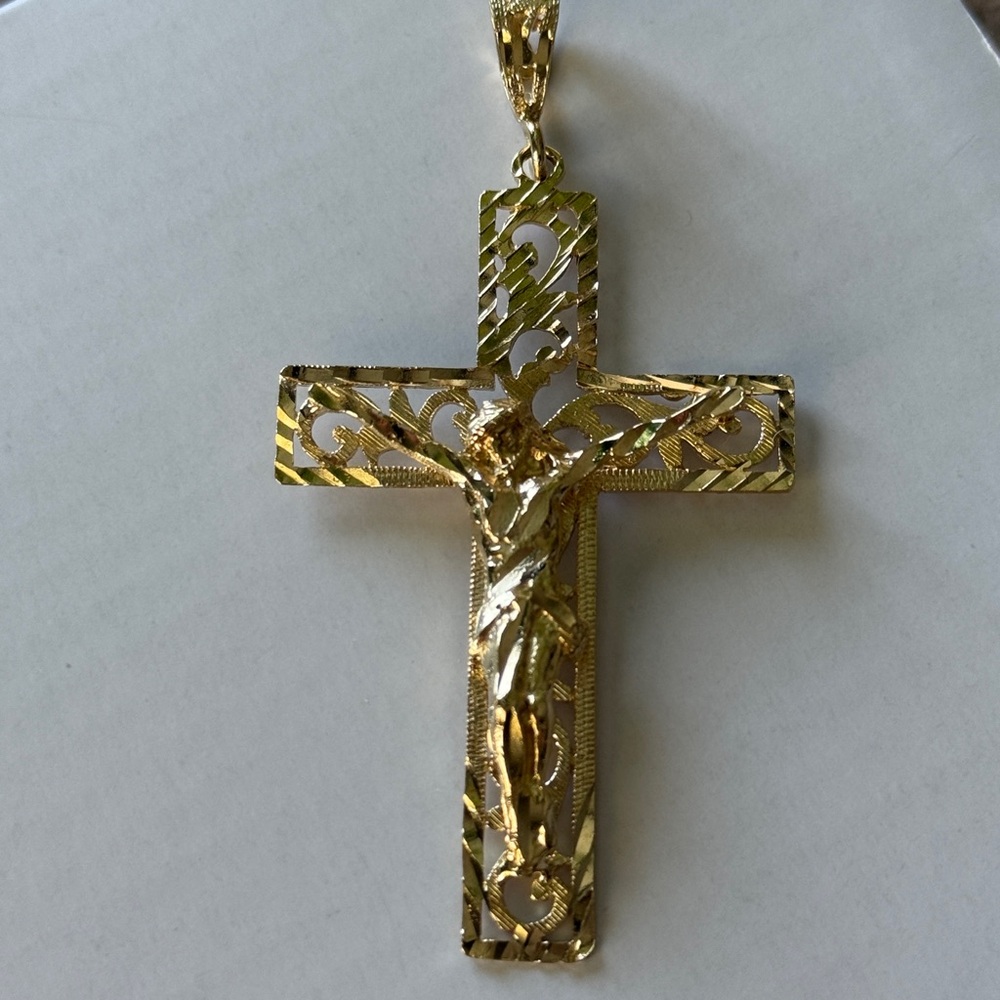 SOLD π Hour SALE π 14K Solid Gold Cross Pendant - Picture 1 of 7